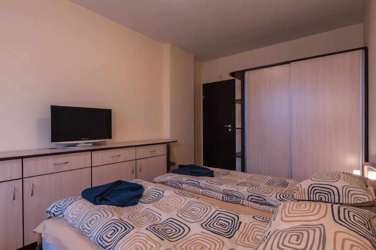 Charming, Fully-Furnished, 2-Bedroom Apartment Bansko Extérieur photo